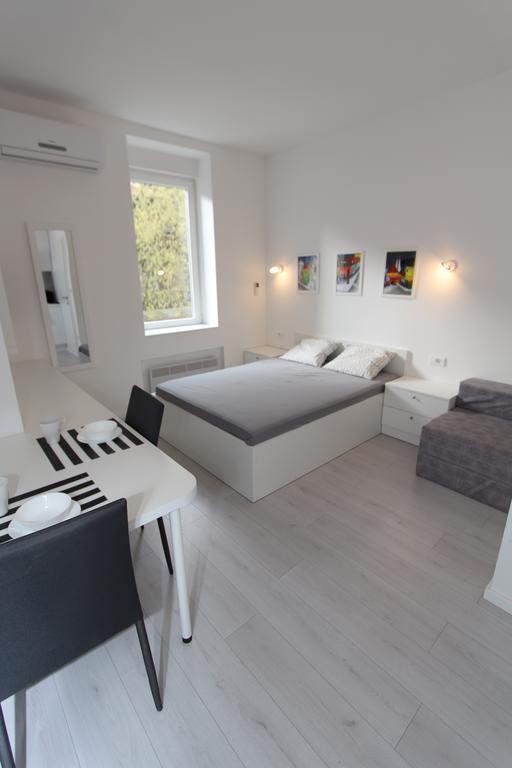 Apartments Simple Teslina Zagreb Exterior photo